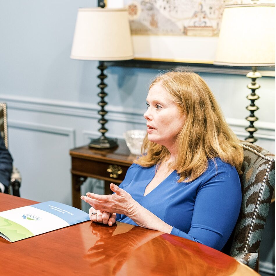 Jennifer (44) - cropped